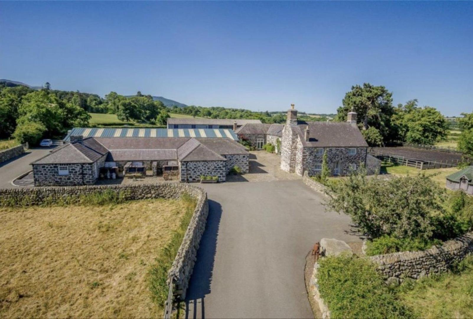 Villa Tal Y Bont Uchaf à Bangor  Extérieur photo